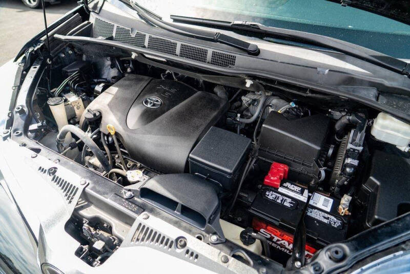 2020 Toyota Sienna XLE 8-Passenger