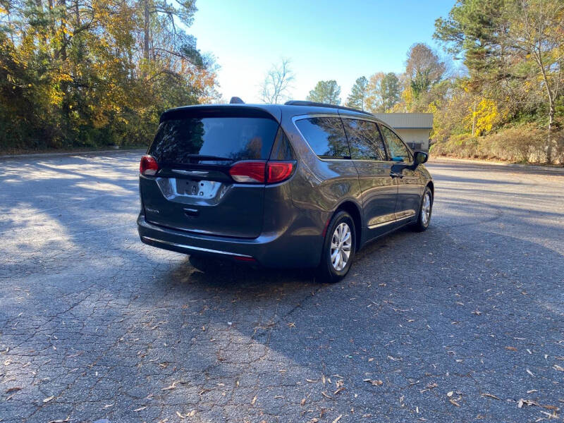 2017 Chrysler Pacifica Touring-L