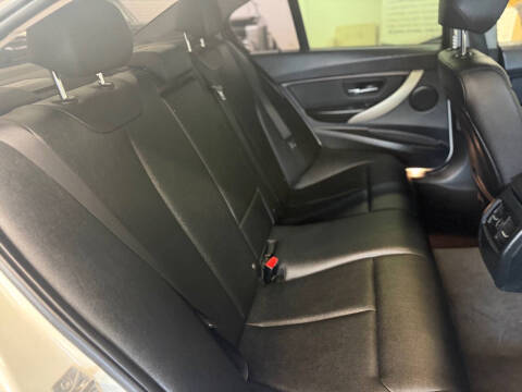 2014 BMW 3 Series 320i