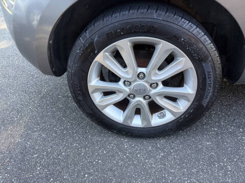 2012 Kia Soul !