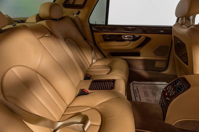 2001 Rolls-Royce Park Ward