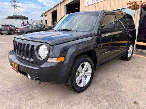 2016 Jeep Patriot for sale at Market Street Auto Sales INC in Houston TX