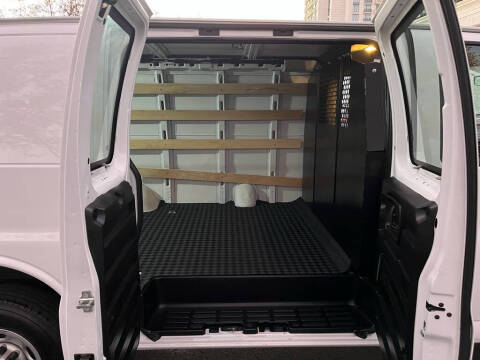 2024 Chevrolet Express 2500