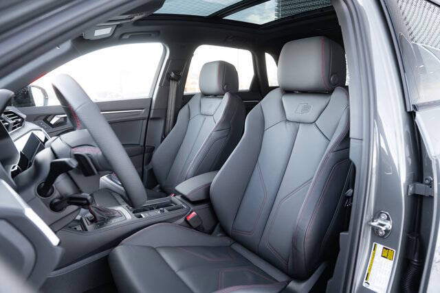 2025 Audi Q3 quattro S line Prem Plus 45 TFSI