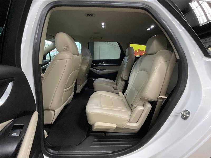 2020 Buick Enclave Essence