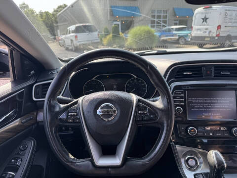 2017 Nissan Maxima Platinum