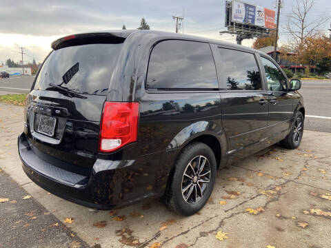 2016 Dodge Grand Caravan SXT Plus