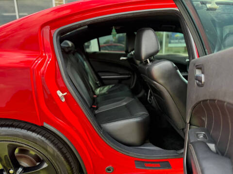 2017 Dodge Charger SXT