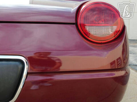 2004 Ford Thunderbird Deluxe