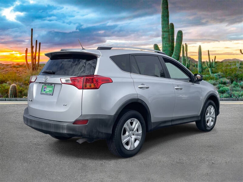 2013 Toyota RAV4 LE