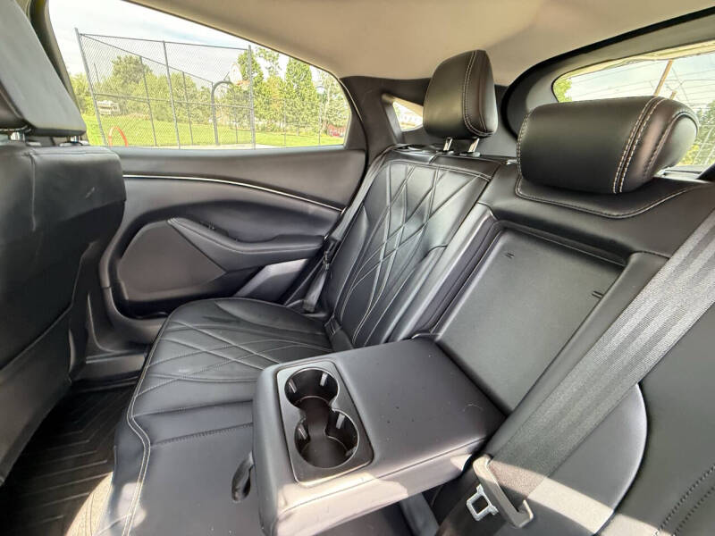 2021 Ford Mustang Mach-E Select