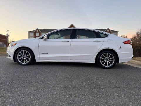 2017 Ford Fusion Hybrid SE