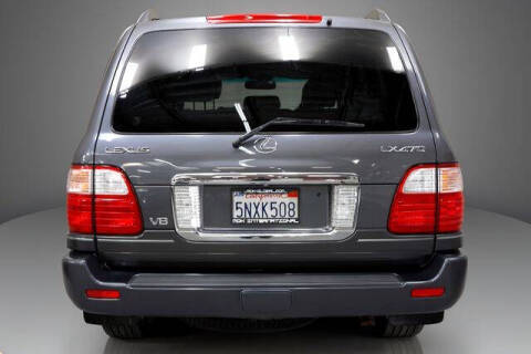 2005 Lexus LX 470