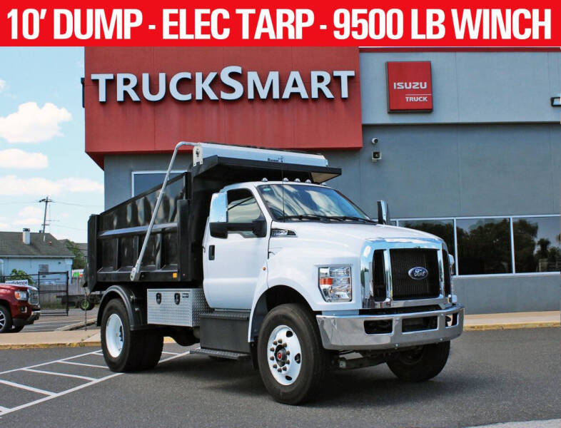 2025 Ford F-750