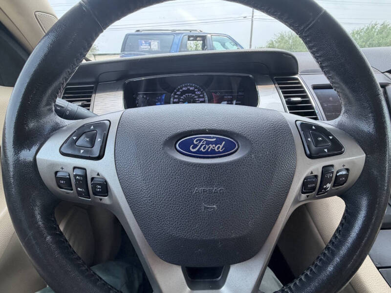 2015 Ford Taurus SEL