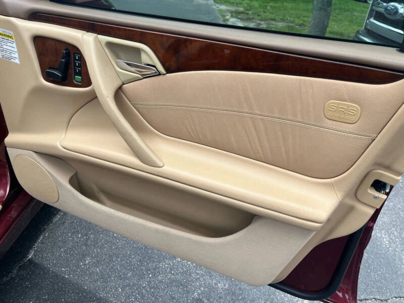 2002 Mercedes-Benz E-Class E 320