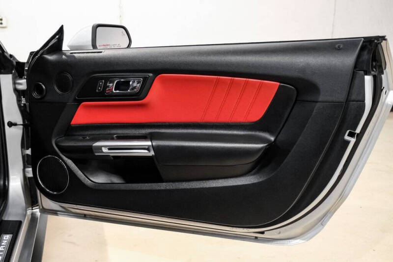 2017 Ford Mustang EcoBoost Premium