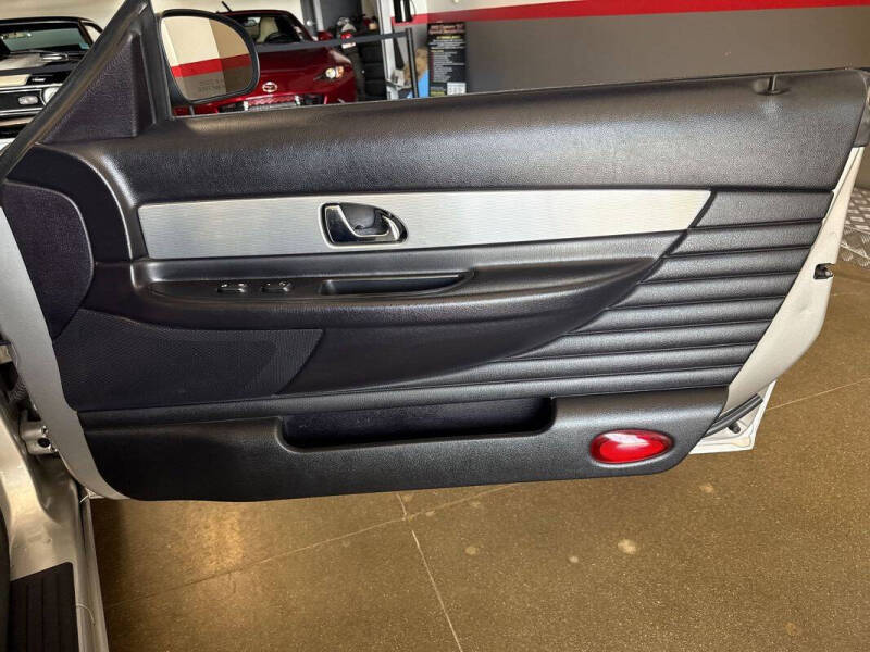 2004 Ford Thunderbird Deluxe