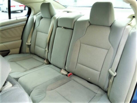 2017 Ford Taurus SEL