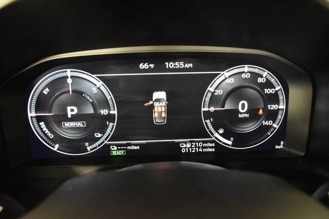 2024 Mitsubishi Outlander PHEV SE