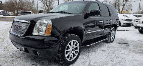 2013 GMC Yukon for sale at I Car Company Inc. in Pontiac MI
