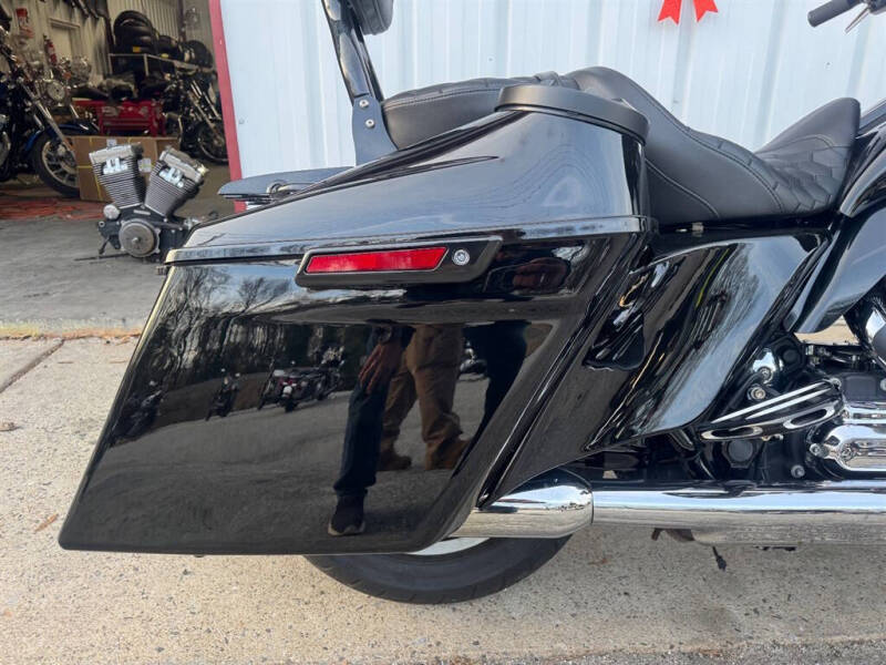 2014 Harley-Davidson FLHTCU103 -