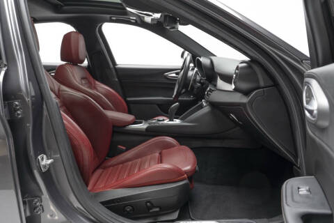 2022 Alfa Romeo Giulia Veloce