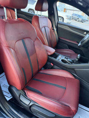 2023 Kia K5 GT-Line