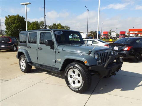 2015 Jeep Wrangler Unlimited for sale at SIMOTES MOTORS in Minooka IL