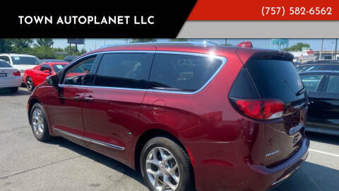 2018 Chrysler Pacifica for sale at TOWN AUTOPLANET LLC in Portsmouth VA