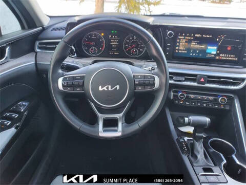 2023 Kia K5 EX