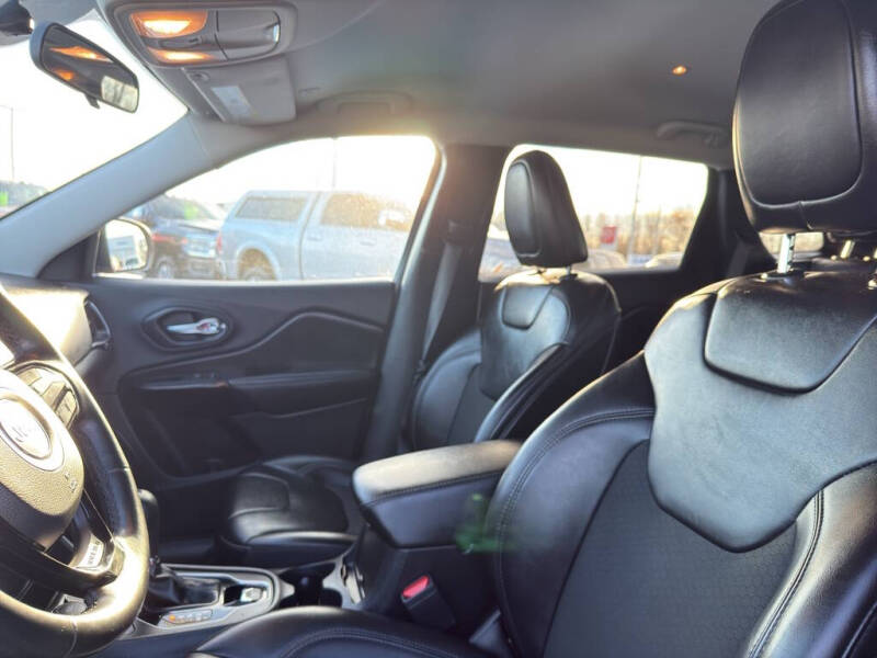 2020 Jeep Cherokee Altitude
