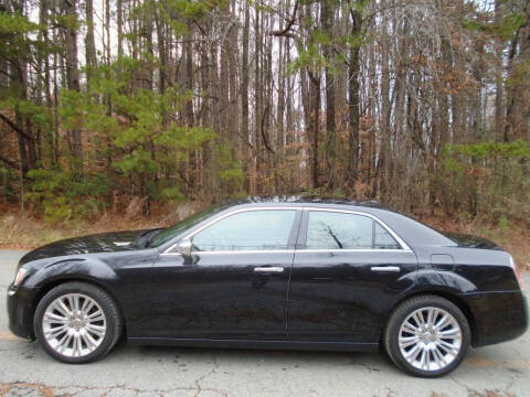 2013 Chrysler 300 C John Varvatos Luxury Edition