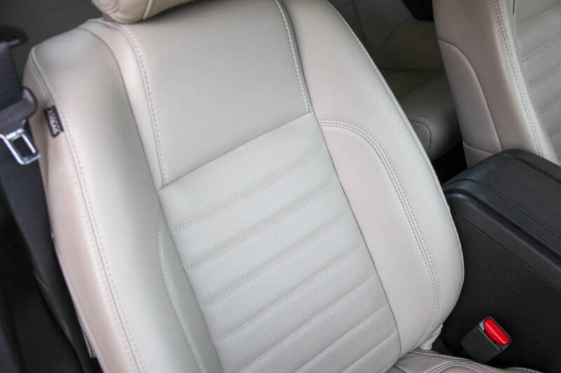 2013 Ford Mustang GT Premium
