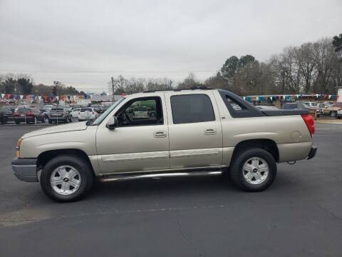 2005 Chevrolet Avalanche for sale at A-1 Auto Sales in Anderson SC