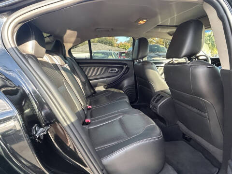 2010 Ford Taurus Limited