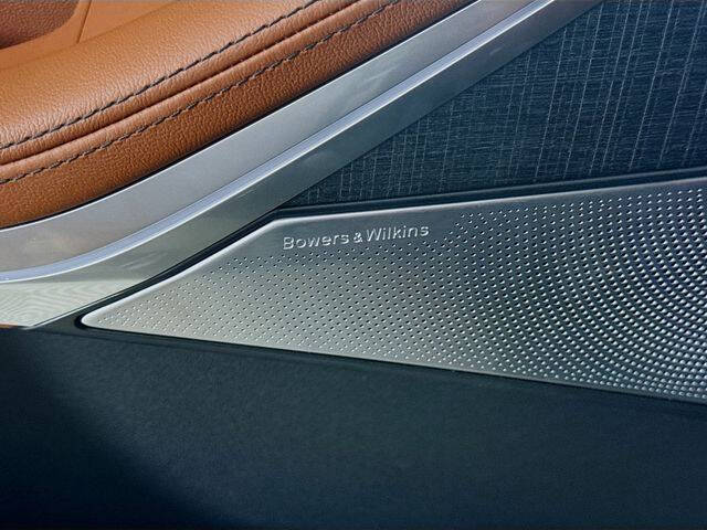 2026 BMW X7 ALPINA XB7