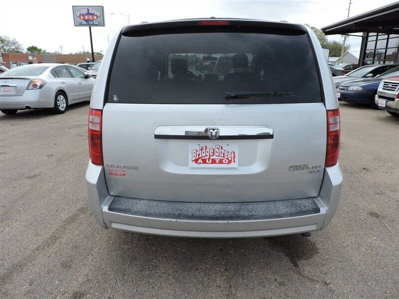 2010 Dodge Grand Caravan SXT