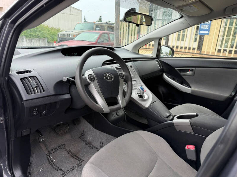 2013 Toyota Prius Two