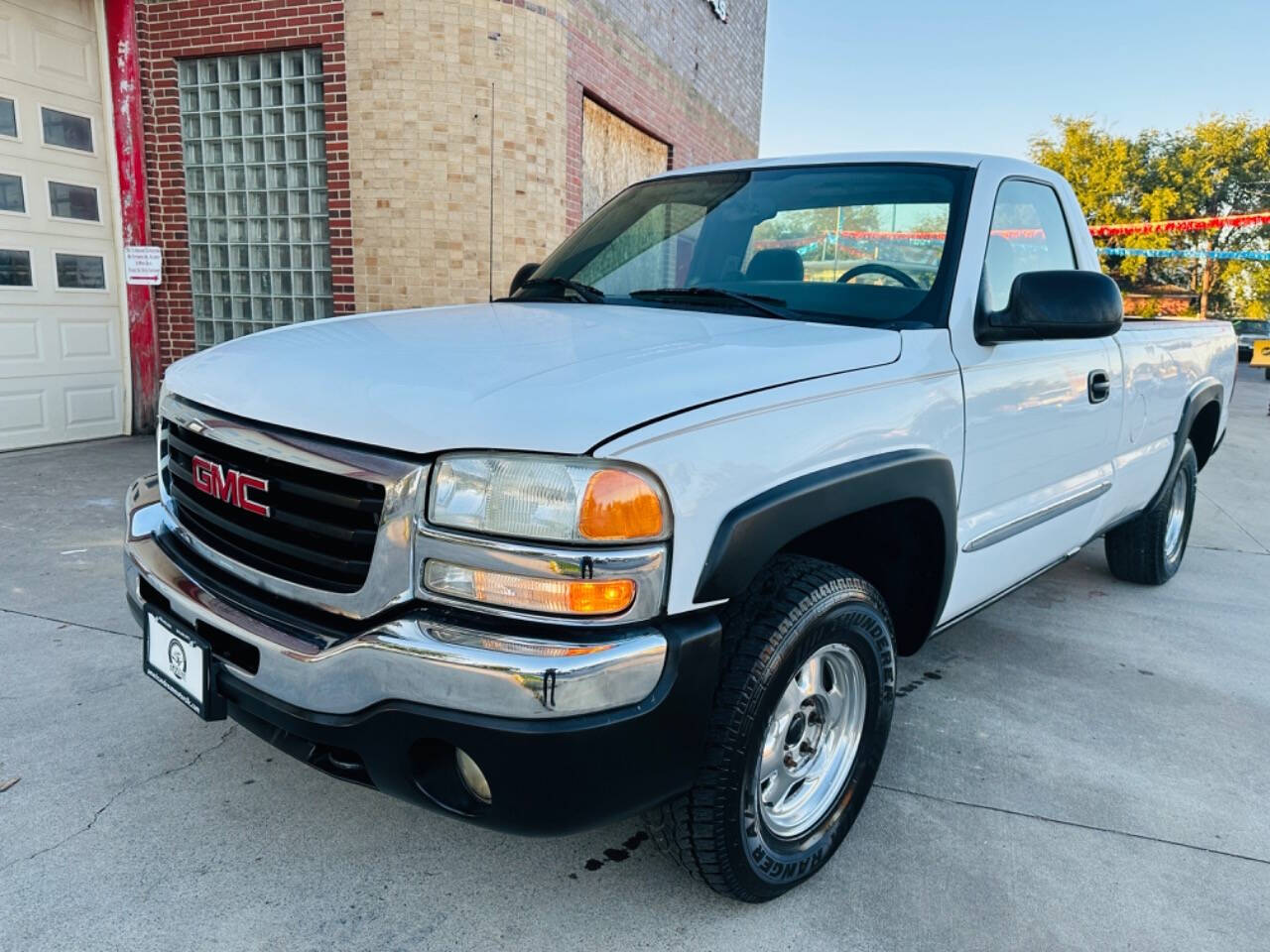 2004 GMC Sierra 1500 for sale at American Dream Motors in Winchester, VA