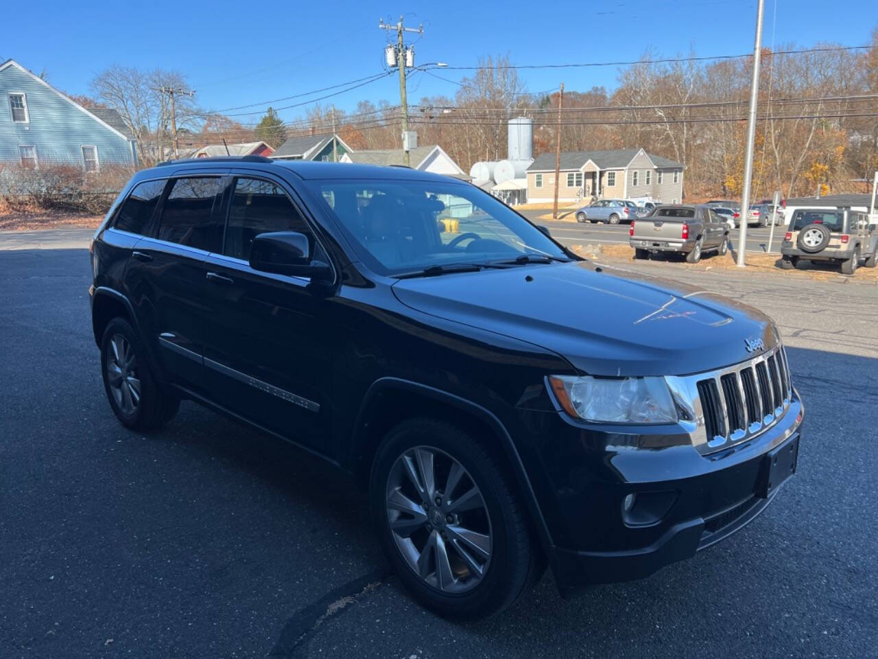 2013 Jeep Grand Cherokee for sale at Drive X in Oakville, CT