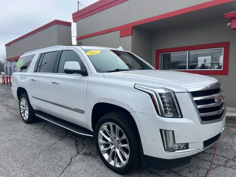 2019 Cadillac Escalade ESV for sale at Richardson Sales, Service & Powersports in Highland IN
