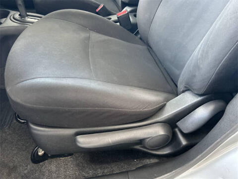 2012 Nissan Versa 1.6 S