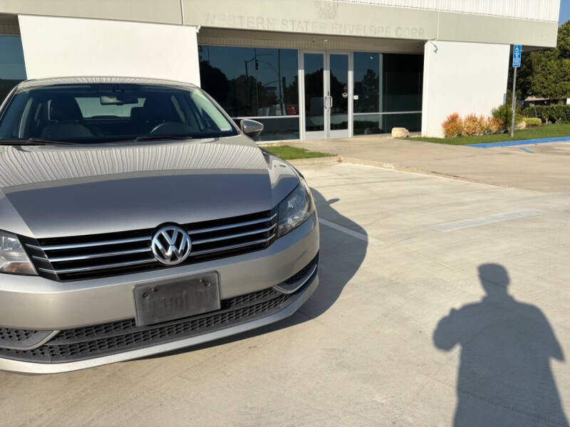 2012 Volkswagen Passat SE PZEV