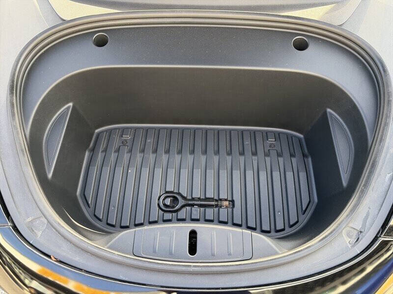 2020 Tesla Model 3 Standard Range