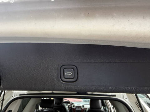 2010 Cadillac Escalade Luxury