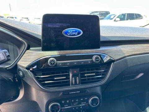 2020 Ford Escape Titanium