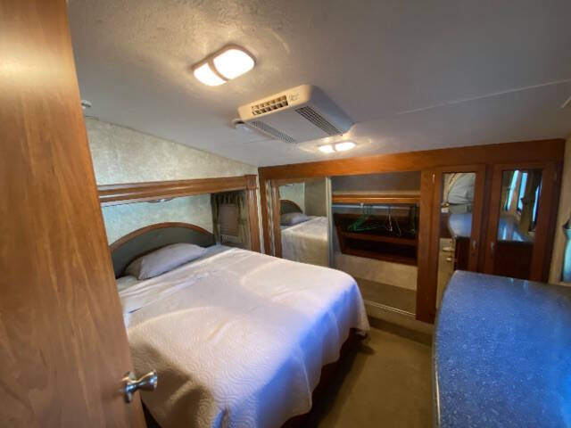2010 Keystone RV Raptor