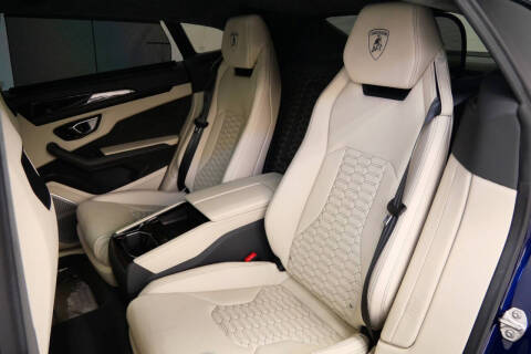 2022 Lamborghini Urus