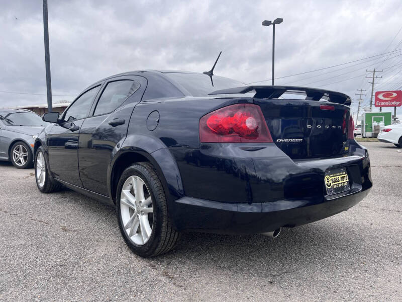 2012 Dodge Avenger SE V6